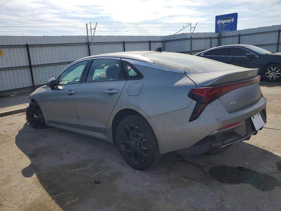 2026 KIA K5 GT-LINE ✅ 2026 كيا اوبتيما كي فايف 
السعر 118$ ورقة ✅ 118$ ‼️ 

وصلت عمان حالياً في الحرة ✅ بسعر 118$ 
حادث كما موضح بالصور … بدون دواخل

جي تي لاين فول مواصفات بانوراما السيارة 1/1 .
بانزين 4 سلندر 2500 .
ماشية 7 الاف ميل فقط !

خلال 4 ايام أسلمك ابغداد .

تدخل حرة منفيس باسمك ضيف 38 ورقة $
تدخل شهداء معفي كمرك ورقم ضيف 16$ ورقة $

مكاني الاعظمية اتصل *********** بغداد, العراق
