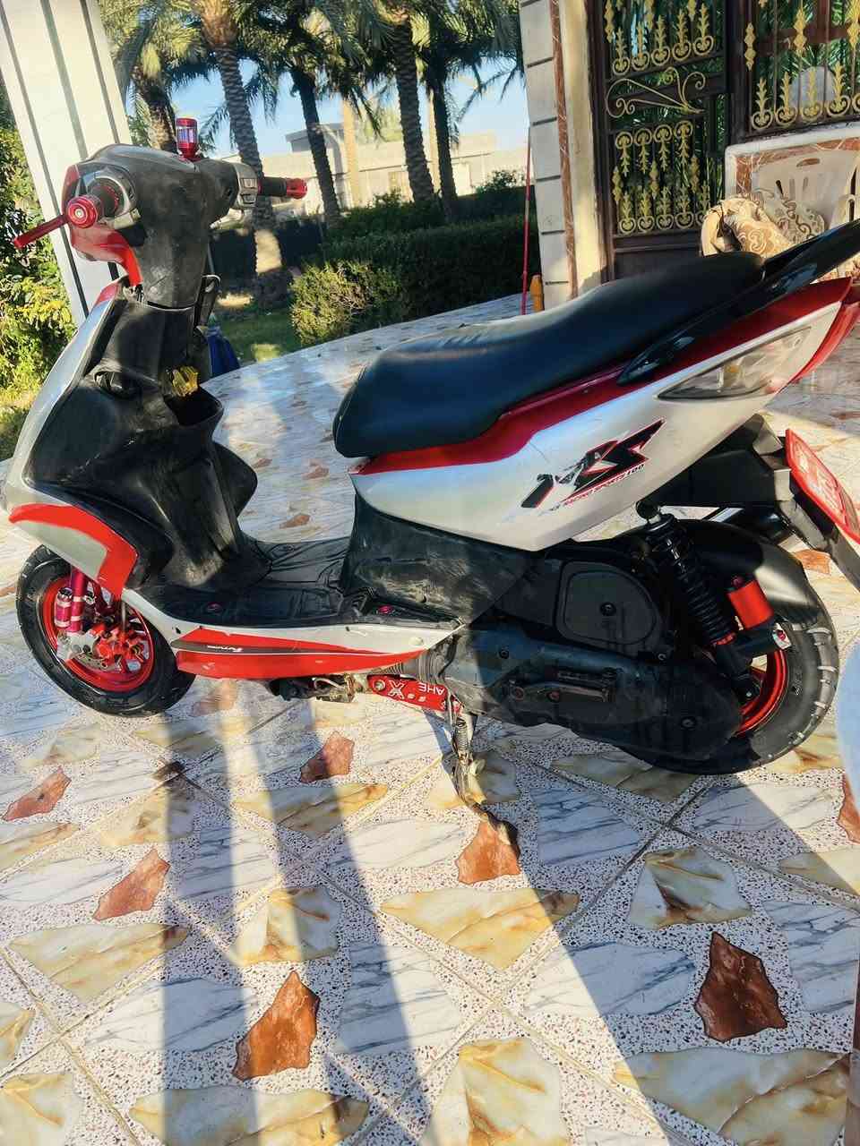 السلام عليكم دراجه ماكس مضلع مال رمبه الدراجه مزوده رياضي كلشي شغال  مكاني محاويل السعر 850 او بيها مجال بسيط ***********
