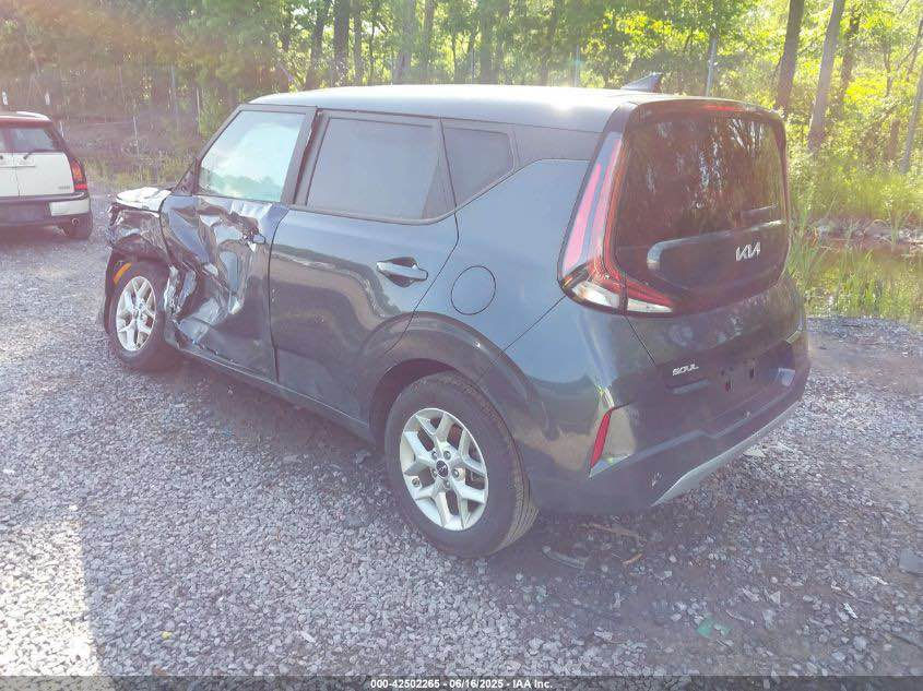 السلام عليكم للبيع فقط 
كيا صول موديل 2025دخول جديد منفيس بسمي بيها رقم فحص مؤقت المواصفات S فول رادار امامي خلفي جانبي مكينه 2000دوش ويل كب شاشه چبيره تحديد مسار توقف ذاتي  3انضمه قياده  وبعد هوايه مواصفات ماشيه 4الف صور الحادث ورقم شاصي بل منشور حادث جانبي صبغ باب وجاملغ وجزء من البنيد السعر 145ورقه وبيها مجال  مكاني بغداد الشعب  اي ستفسار *********** بغداد, العراق
