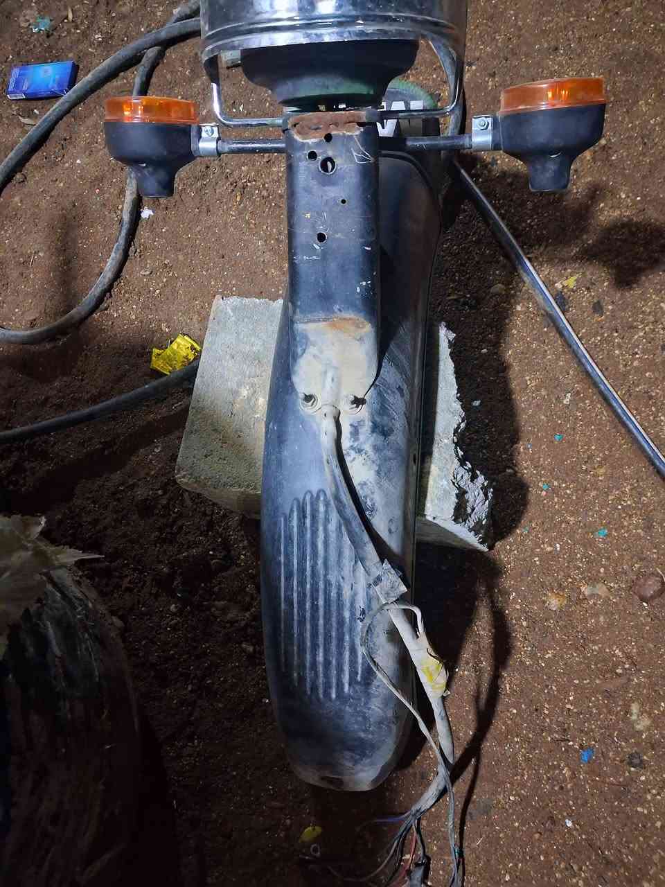 سلام عليكم للبيع جاملغ خلفي الماني ٨٢ كامل السعر. ٣٥ مكاني فلوجة هاتف *********** يوجد توصيل جميع محافظات من رخصت مدير الكروب المحترم
