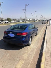 للبيع كيا فورتي 2018 رقم بغداد السعر 98 للإستفسار 07732283085