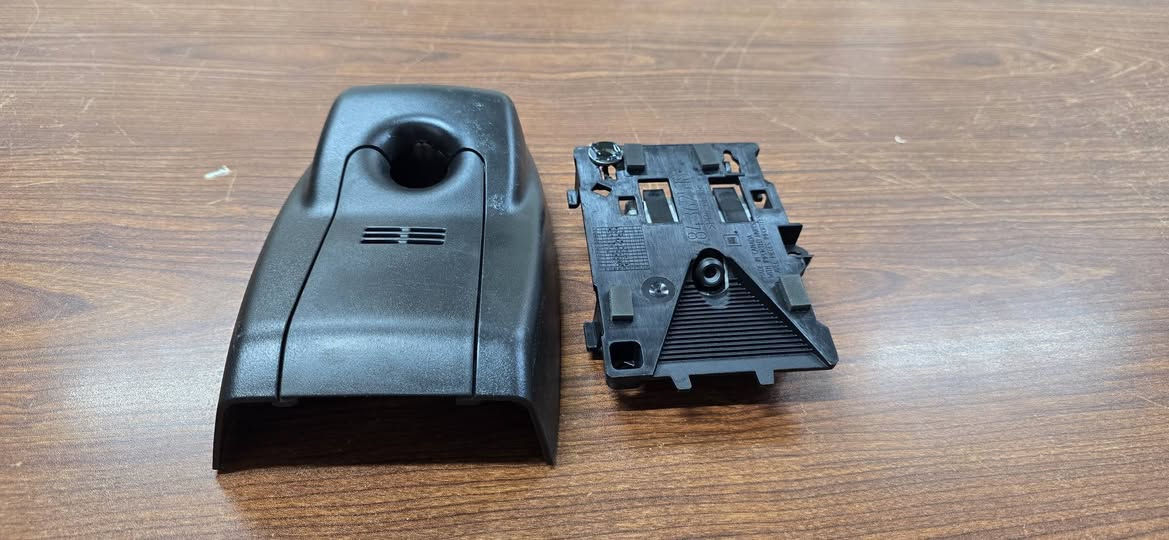 رادرا مراية اماميةمع قاعدة + كفر تاهو كامل شغال موديل حديث السعر 250$ 
للتواصل الاتصال على الرقم ***********
