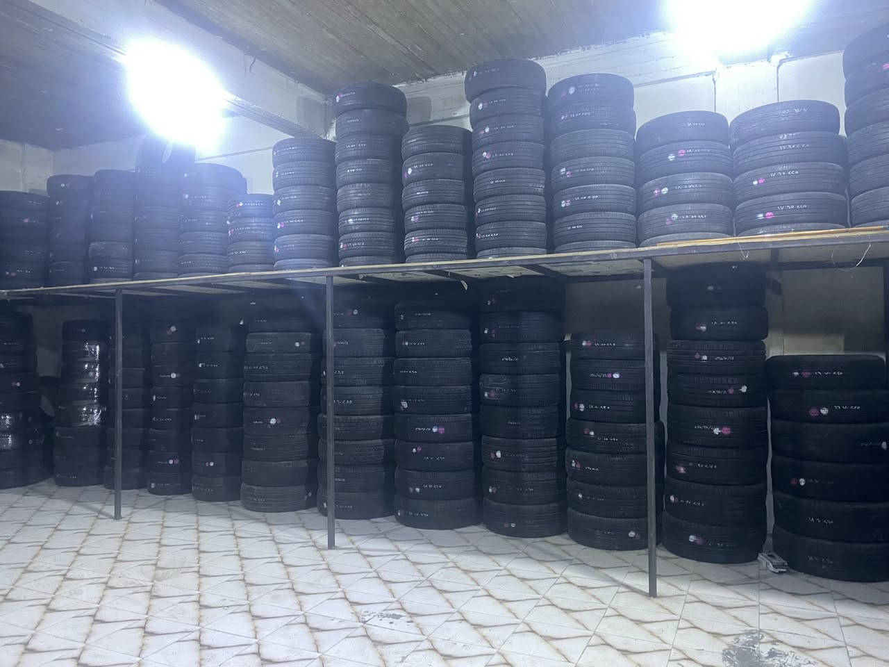 السلام عليكم وجبه اطارات باله جميع القياسات 
جملة مفرد مكاني بابل شارع 80 خدمات امجد رسول 
للاستفسار ***********
