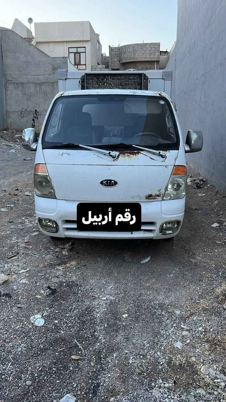 السلام عليكم
كيا براد ٢٠١١ كفاله عامه  شرط التحويل مكينه كير  أكسن شاصي تبريد  أمامي خلفي  كلها شغل  وسيارة بوجها على شغل  سعر ١٣٠عنوان  موصل  الأيسر حي الانتصار شارع ٦٠ 
رقم الهاتف/***********/
***********
