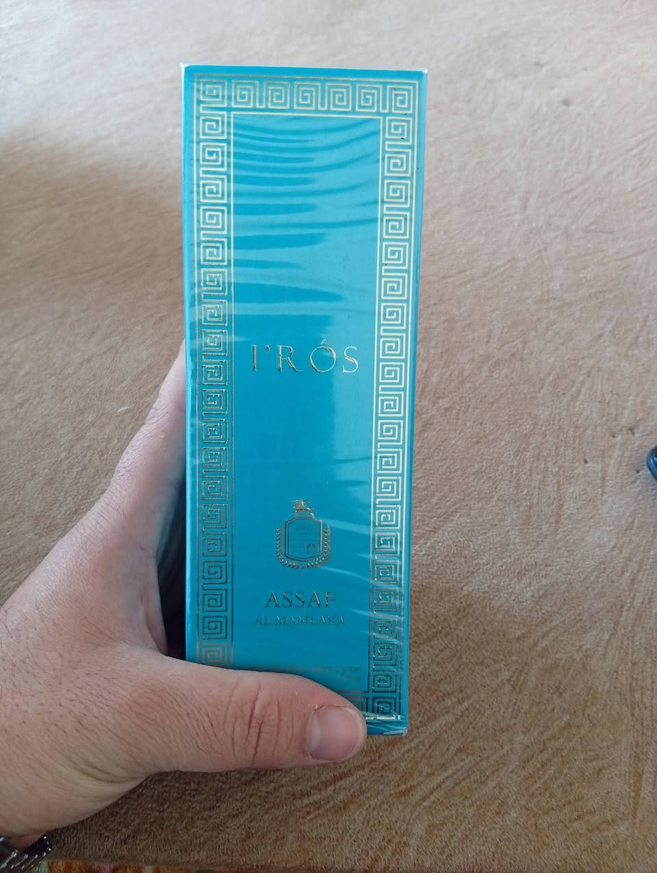 عطور ماركه شركه المنصور العطور فوحان وثباتيه يوجد خدمة توصيل داخل بعقوبه سعر عطر 7دينار/خمس5عطور 25الف الحجز خاص او رقم واتساب *********** تخفيضات
