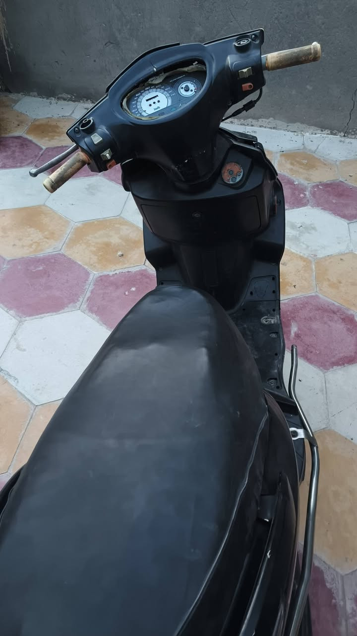 السلام عليكم دراجه للبيع ثعلب صيني غسلتها وطفت ابيع كوم حديد ***********
