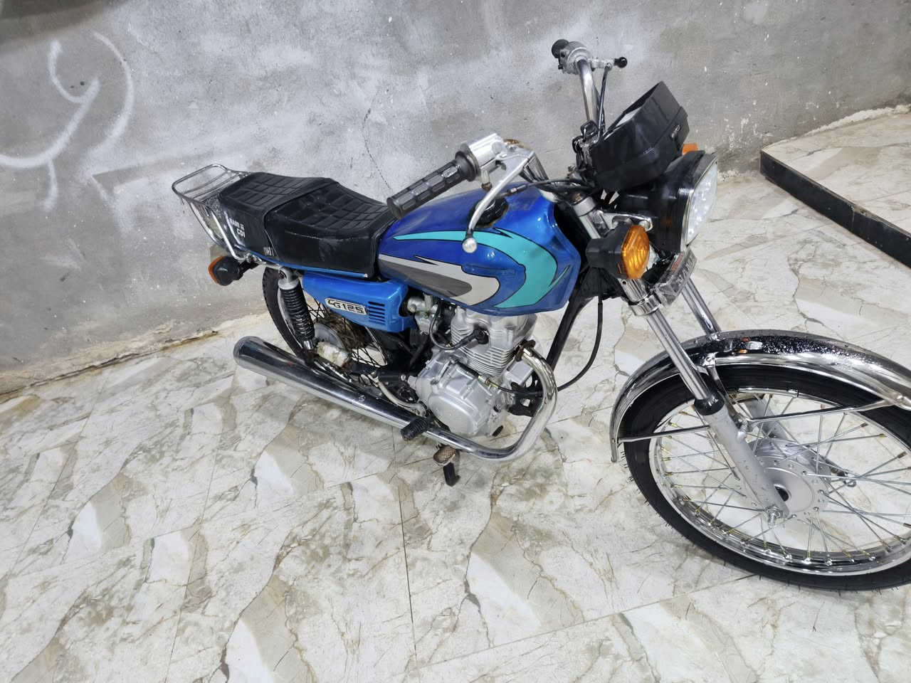 دراجه للبيع اوراق دراجه انضف من الصوره مكفوله من كلشي مكاني ميمونه السعر 950وهذا رقممي ***********موديل 2020اوراق كامله
