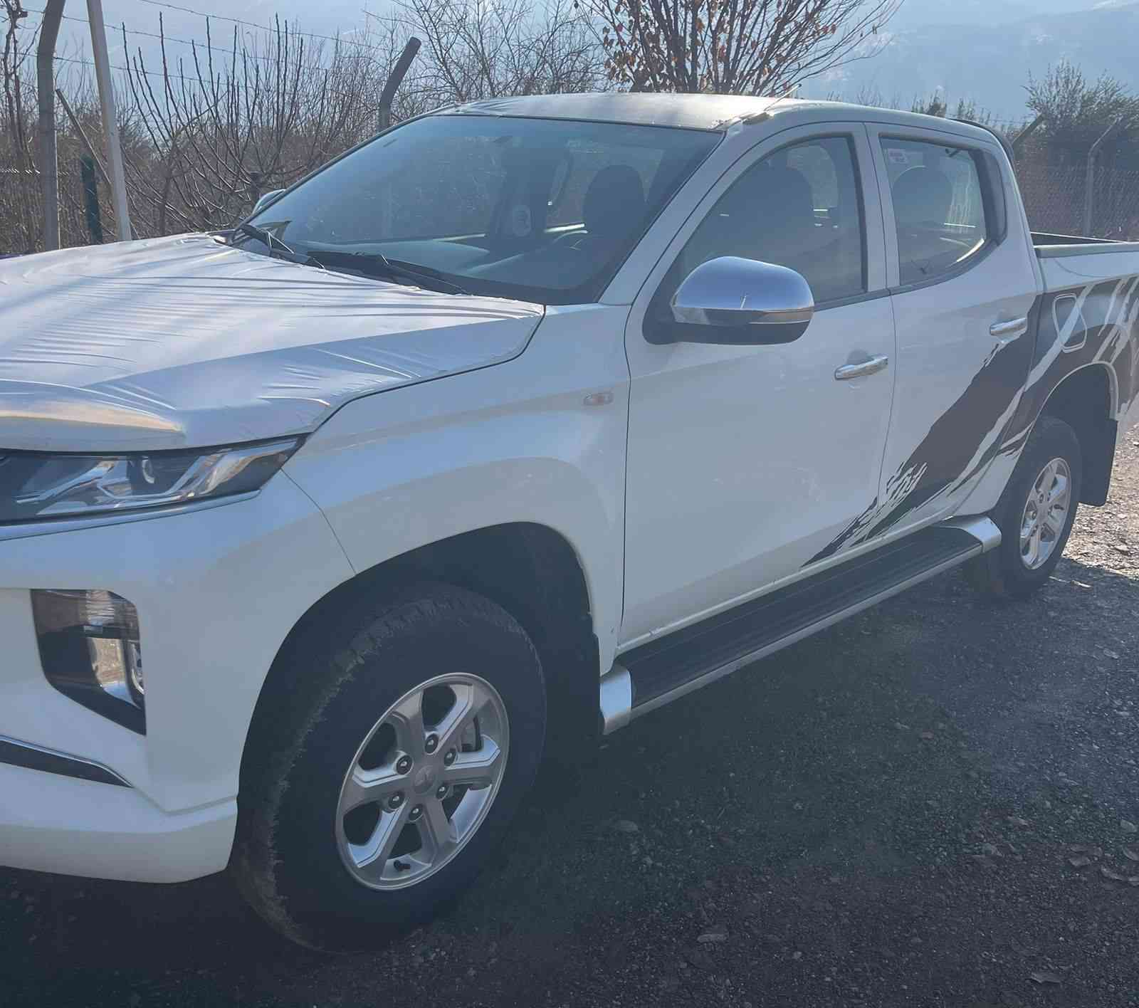 میتسوبیشی پیکاب 2020 دەبڵ ئەکسل L200 
بێ بۆیاخ- بێ سارد.تەنها هندیک تەرزە گرتوە  
دەرجە 3  ماشاءالله نمونەیە. 
110 هەزار ڕۆشتووە 
شاشەو کامێرا- 
حاسە-لید و بلاجکتۆر-ئاوێنە کارەبایی- 
چوارجام کارەبا. 

سعر: لە کۆمێنت داوای بکە ڕاستەوخۆ بۆت دێت 📩 

گێر و مەکیەنە- دەبڵ ئەکسل - 
تبرید و گەرمی - تەقەو رەقە- 
تەحویل و غەرامە- هەمووی بەشەرت

ژمارەی خاوەنەکە 
***********
