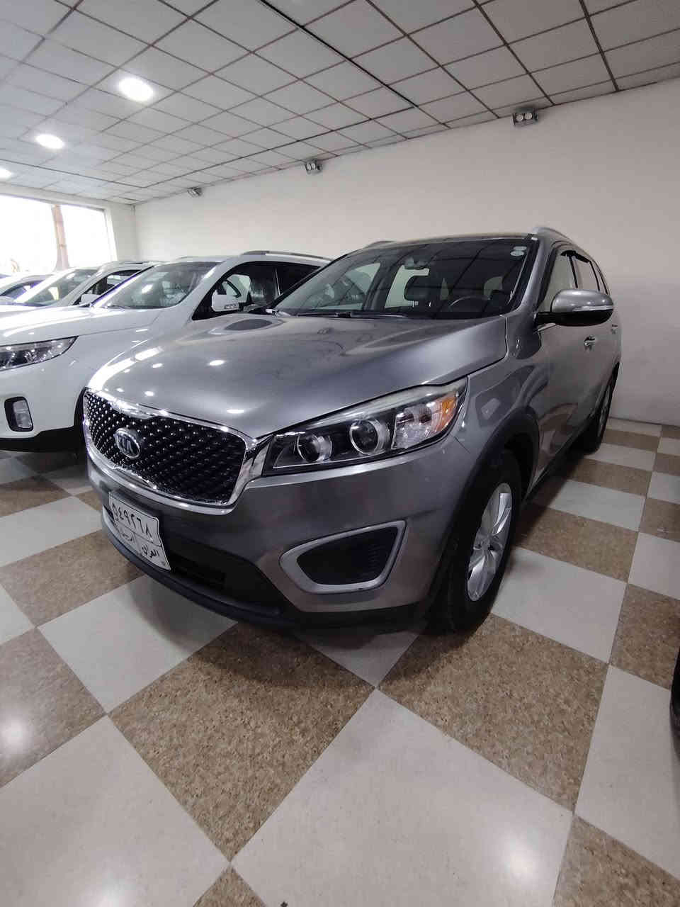 السلام عليكم
للبيع فقط سورنتو (بيع مستعجل)
رقم أربيل السياره تريد تحويل تريد وكاله 
موديل 2017 أمريكي محرك 4 سلندر لانفخ ولاصرف محرك كير شرط
ضرر أمريكي موضح بل صوره
شرط السياره مابيها اي نقص
سياره فول ماعدا بصمه وسلايت كشنات جلد تدفئه وتبريد السعر(160)وبيها مجال التواصل على الرقم ***********
