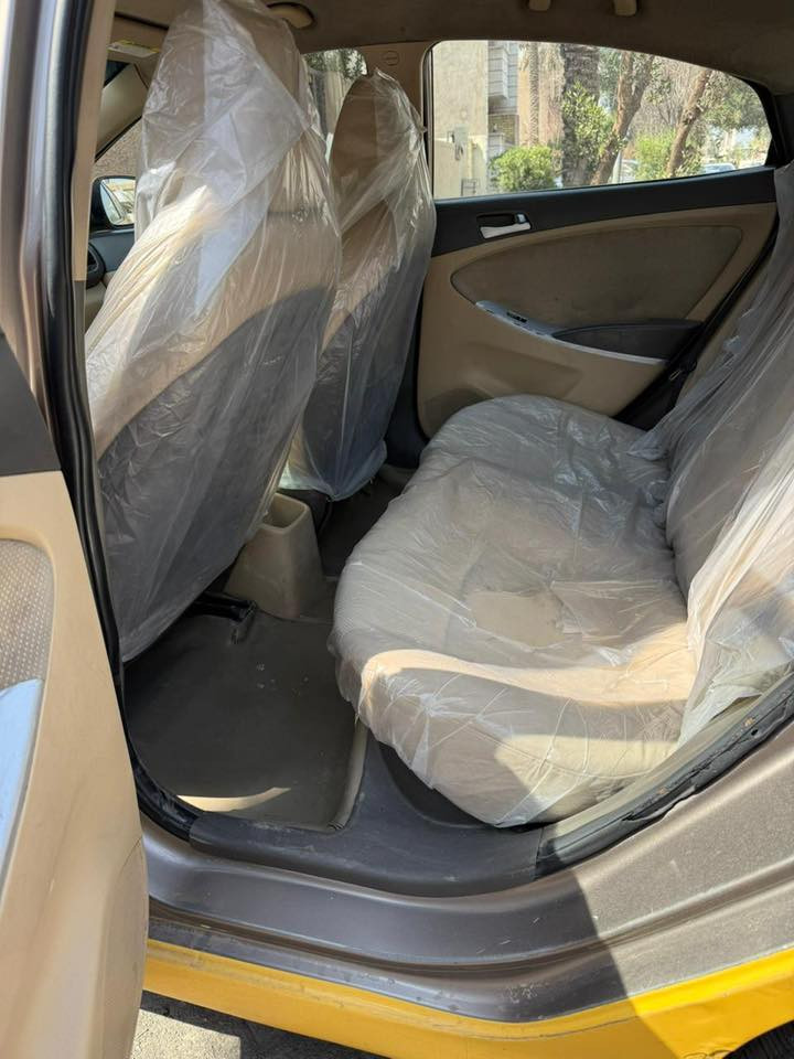 السلام عليكم
اكسنت موديل 2013
محرك 1600 GDi
مكينه و كير وحداديه مكفوله 
سياره ليبل واحد 
تبرير شغال 
للاستفسار 
***********
واتساب 
0778 064 8838
