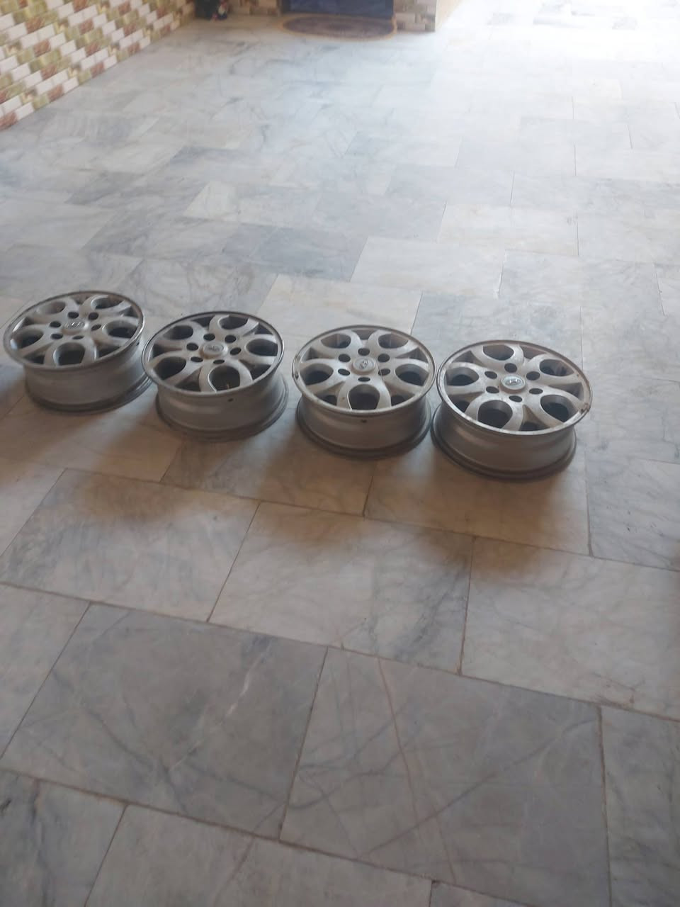 ويلات استاركس البيع سعر 100 الف مكان البصره الاستفسار على رقم ***********
