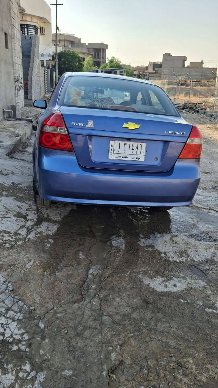 سيارة افيو للبيع شرط قطرة صبغ مابيها .كير عادي  محرك  كير بل شرط  تبريد ثلج . داخل لون بيجي .رقم نينوى تريد وكالة تريد تحويل .السعر 65$ وبيها مجال .مكلف بل نشر .صاحب السيارة .***********.
