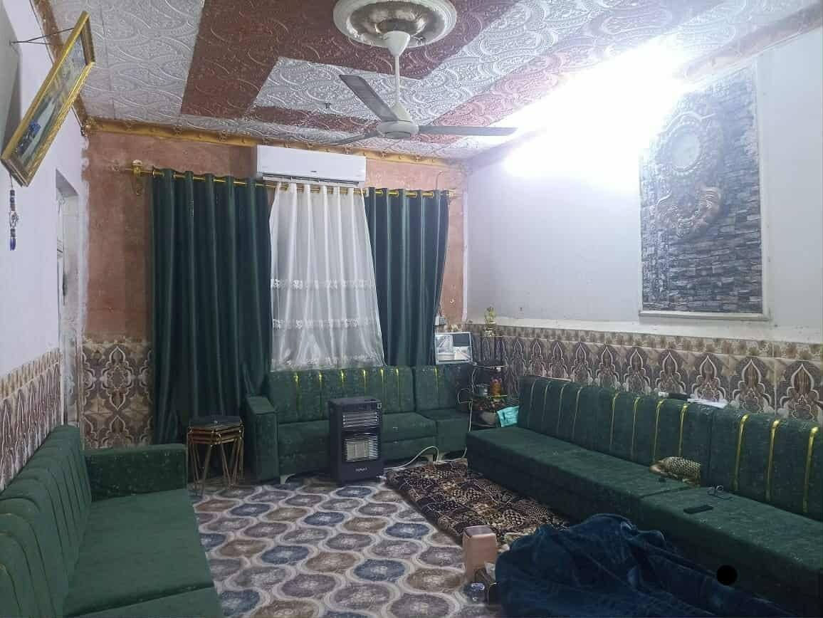 بيت للبيع حي لأمين مساحته 200 م بناء 2غرف وصاله مطبخ واستقبال وحمام طارمه حلوه تفاصيل أكثر على رقم ***********
