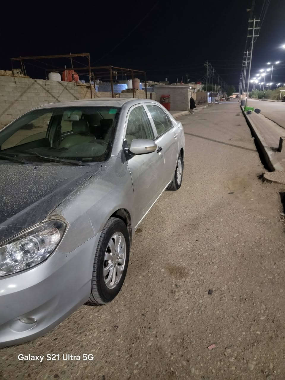 سلام عليكم بيوايدي موديل 13 كفاله عامه حداده وكير ومكينه كفاله تخم تاير مصفره هيه وغرامات الرقم واصط السعر 40
***********
