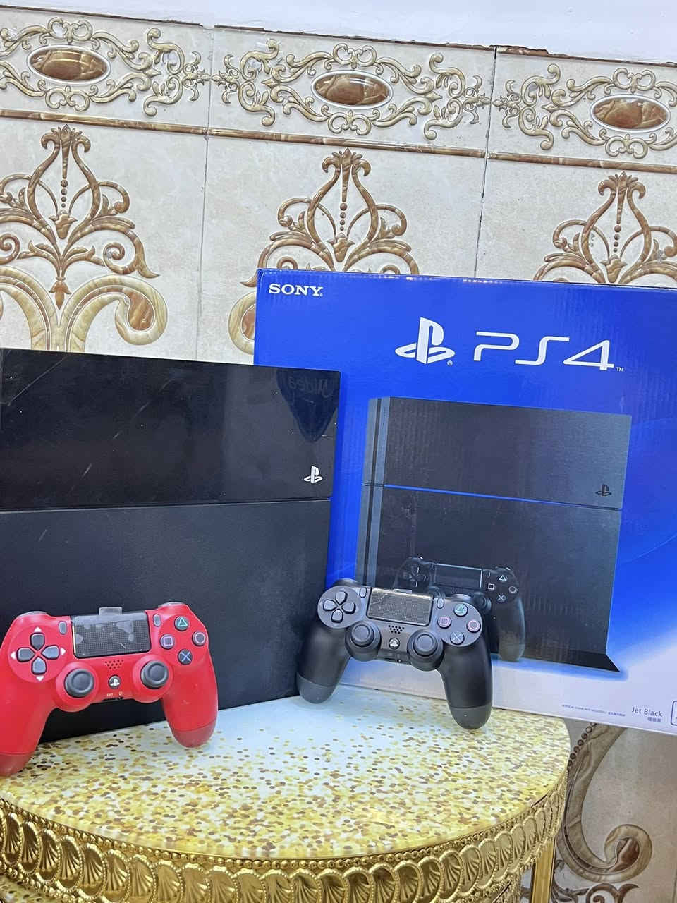 السلام عليكم بلبي فور فايت للبيع مهكر ذاكره ٥٠٠ الجهاز ما مفتوح يدات اثنين اربع لعبات ويا 
السعر خاص ￼
للاستفسار ***********
