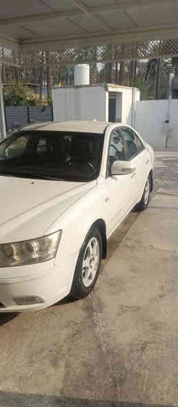 سلام عليكم سوناتا موديل٢٠٠٩ وارد كوري محرك ٢٠٠٠ سيارة مكفولة من صبغ او تبديل بيهة بارد اثر شخوط قليل كلش سيارة مكفولة من كلشي محرك جديد شادة مال كصة تبريد شغال تخم تاير جديد شديتة قبل ٢٠ يوم 
سعر ١٣٠ او بيهة مجال 
***********
