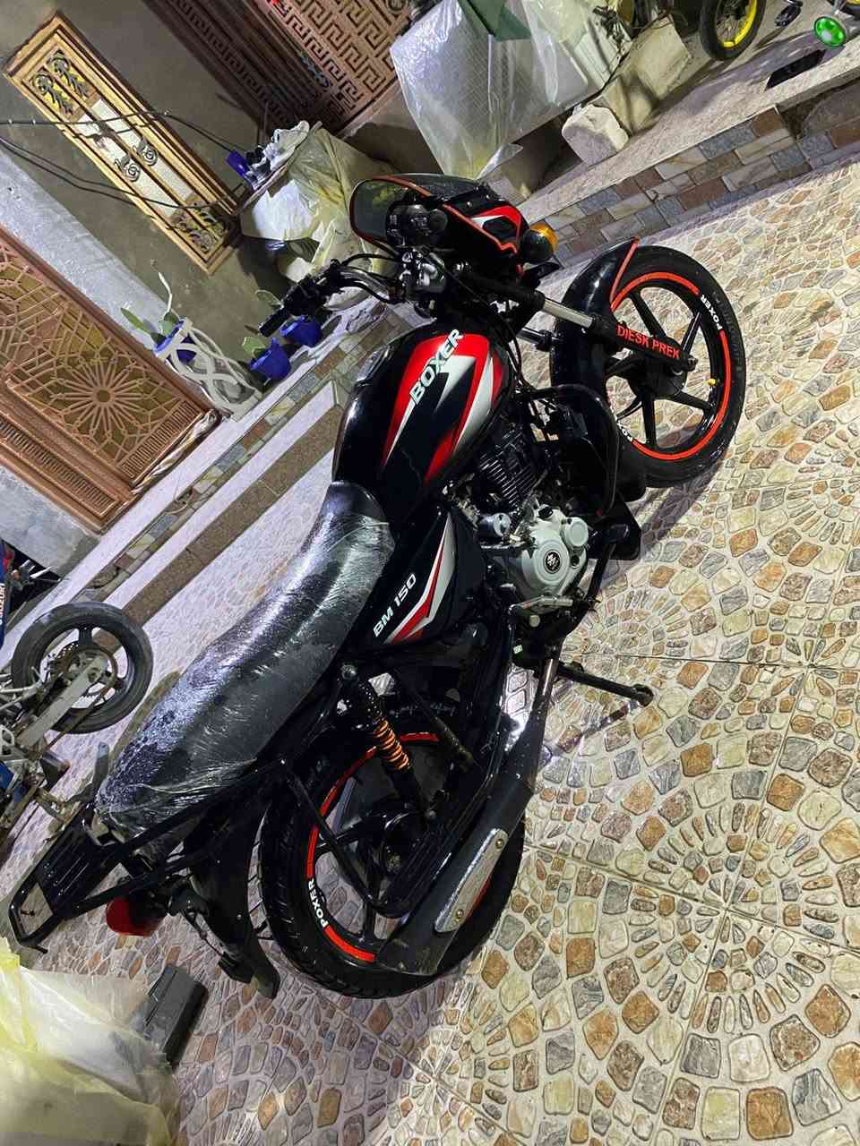 سلام عليكم دراجه بوكسر للبيع مديل ٢٠٢٠ طالعه ب٢٠٢٣  أوراق أوراق اصولي وكيله بل عشار شرط التحويل  دراجه حلوه نضيفه محرك مفتوح شقل شركه شرط مبدل سلندر بوشه وبستن شرط محرك أخرس ما يسمع دراجه بيه ملاحضات بصطه لن تاركهه جنت انه كلجات ودواسات وباتري فقط الباقي كله مكفول كلهن ما يكلفن حته ٥٠ سعرها دراجه ٩٥٠ وبيه مجال للطيبين مكاني بصره ابو الخصيب رقمي ***********
