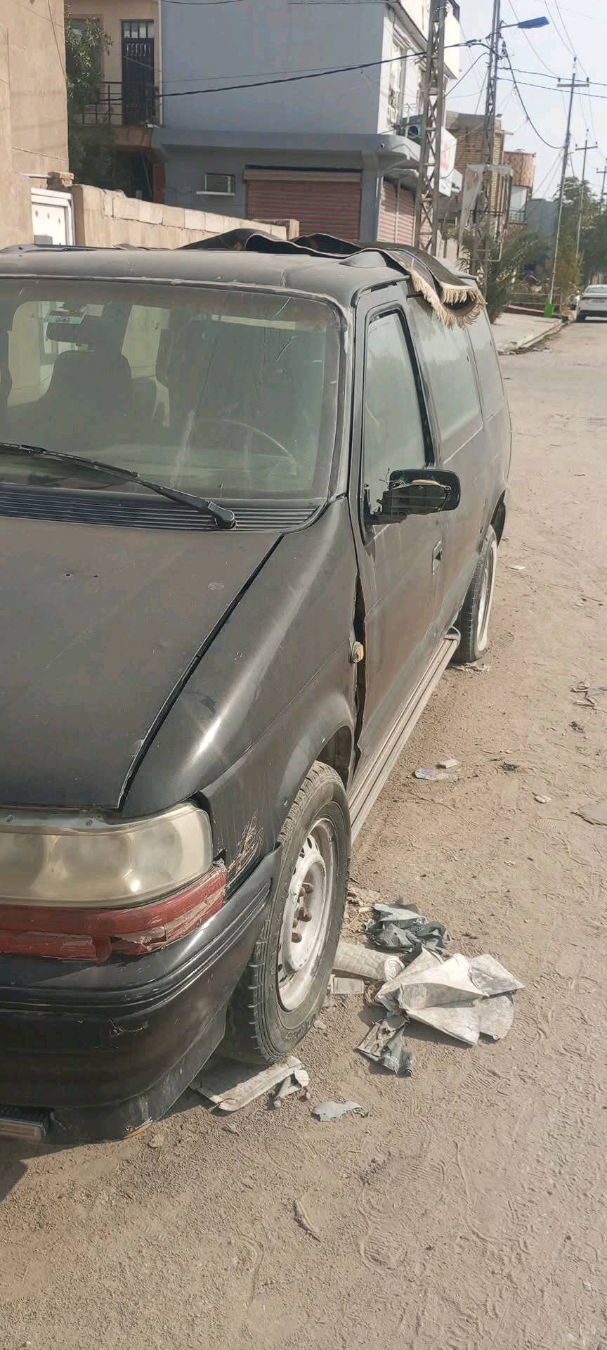 السلام عليكم سياره كلايزر مديل 92  سياره زينه بس يرادلها ترتبيبات للبيع و للمراوس سعر22وبيها مجال رحمالله والديكم لحد يكسر بل سعر  مكان نجف  ***********