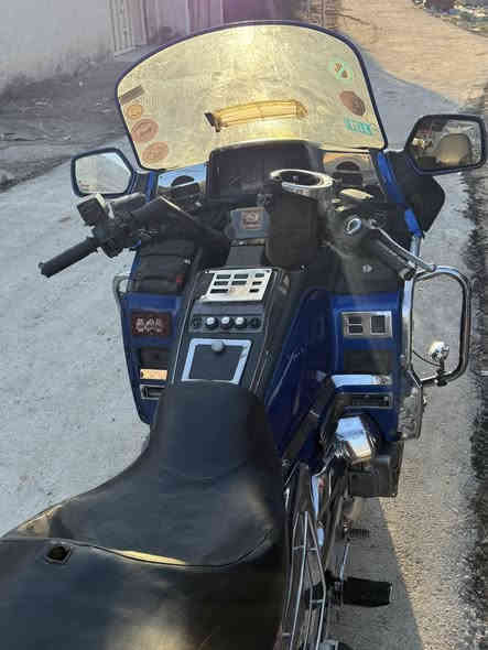 ￼ سلام عليكم دراجة للبيع جولدن سعر 27 ورقة وبيها مجال وكان الدراجة بعقوبة كفراتها موجودة ***********￼
