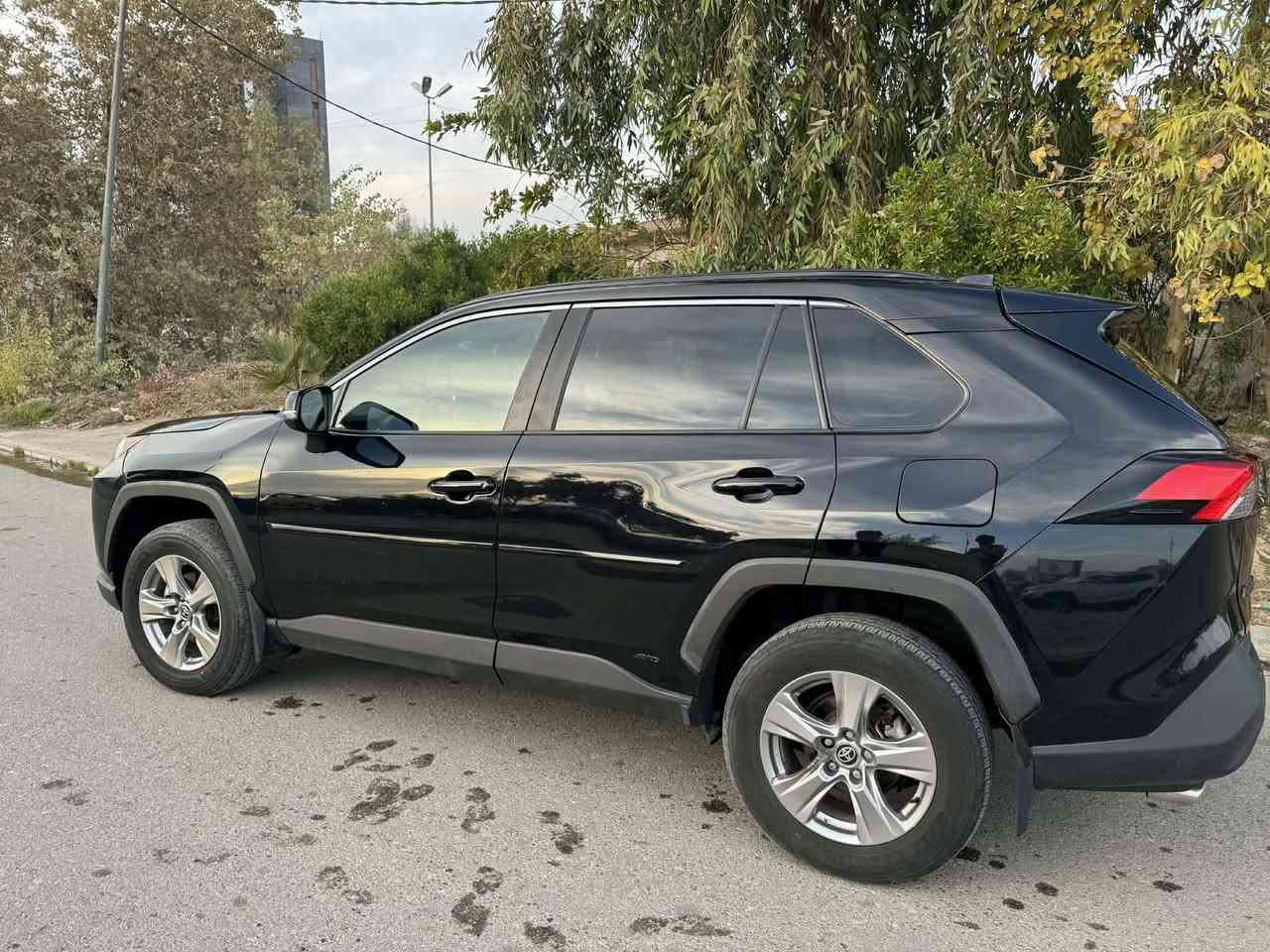 ‏2024   TOYOTA RAV4 XLE Hybrid.
اللون الخارجي  اسود
  عداد 18 الف مايل  
وارد  امريكي 
 الفحص  كامل
         
الاضافات :

•دفع رباعي 4*4
• ماتور 2500cc هايبرد
• قير اوتوماتيك 
• كراسي مخمل
• شاشة كبيرة
• كاميرا خلفي
• رادار امامي
• مانع تصادم
• محدد مسرب
• تصحيح مسار
• مثبت سرعة
• مانع انزلاق
• استيرنق متحرك
•ابل كار بلاي 
•اندرويد اوتو 
• تحكم طارة
• إنارة ترحيبية
• مري كهرباء
• غمازات عالمري 
• حساسات تجاوز BSM 
• شاشة اعطال
• زجاج كهرباء ملون
• اضوية امامية زنون LED
• اضوية خلفية LED
• كشافات زنون LED
• اضاءة فل زنون LED
• ليد زنون نهاري
• نظام صوتي مميز
• أوامر صوتية
• حساسات ضغط هواء الإطارات
‏• GPS
• 3 أنظمة قيادة (eco, ev, sport)
•تبريد  2 قطع  مركزي
• هولد كب
• ركايات وسط
• بلوتوث
• مدخل USB + AUX

فقط بيع  السعر 24500
رقم الشاصي
4T3RWRFV1RU119357
*********** رقم تواصل
