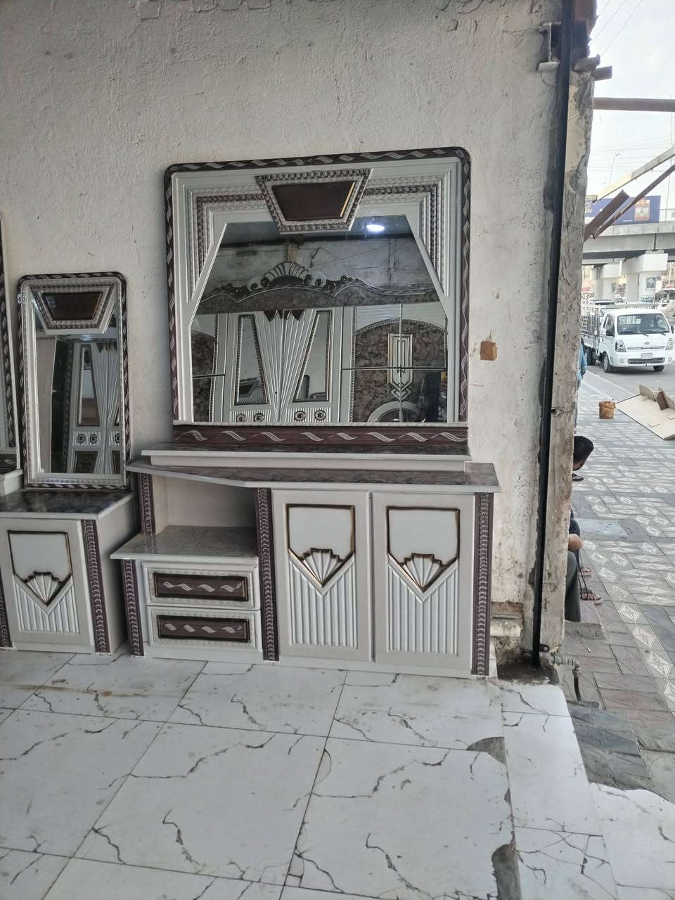 غرفه لبيع نجار سعر مليون100تصال ***********واتساب
