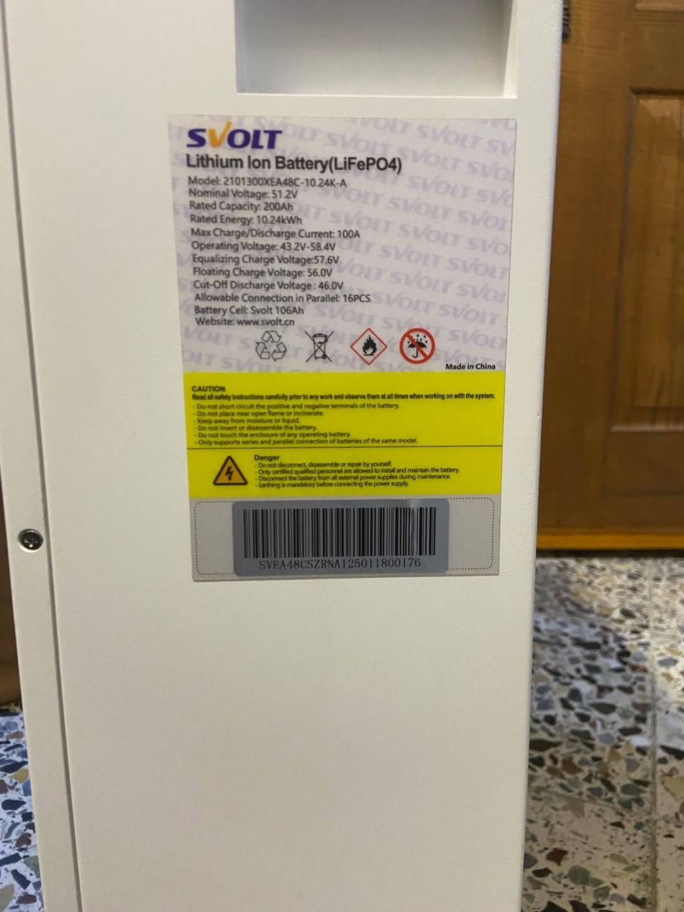السلام عليكم .. بطارية Svolt بقدرة  10Kw .. 51V مستعملة حوالي سنة تقريباً مع ضمان 5 سنوات من مكتب أفق الفضاء ..
معروضة بسعر 1,500,000 مليون ونصف قفل ..
 للتواصل ***********
