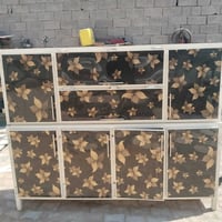 كاونتر للبيع السعر ٢٠٠جوال ٠٧٧٠٠٢٧٩٠٩١