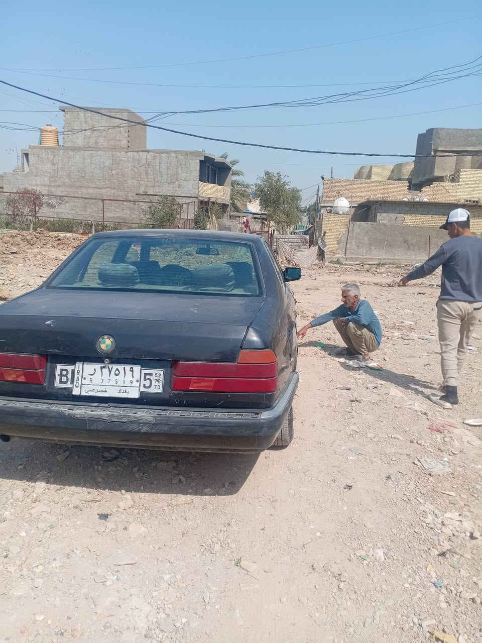 بي ام لبيع بلادي نضيف مديل ٨٨ مسمسكات راعيهه عندي وبيته بنهروان بس ما ندله سعر ٣٠ وبيه مجال مكان بغداد المدينه ***********
