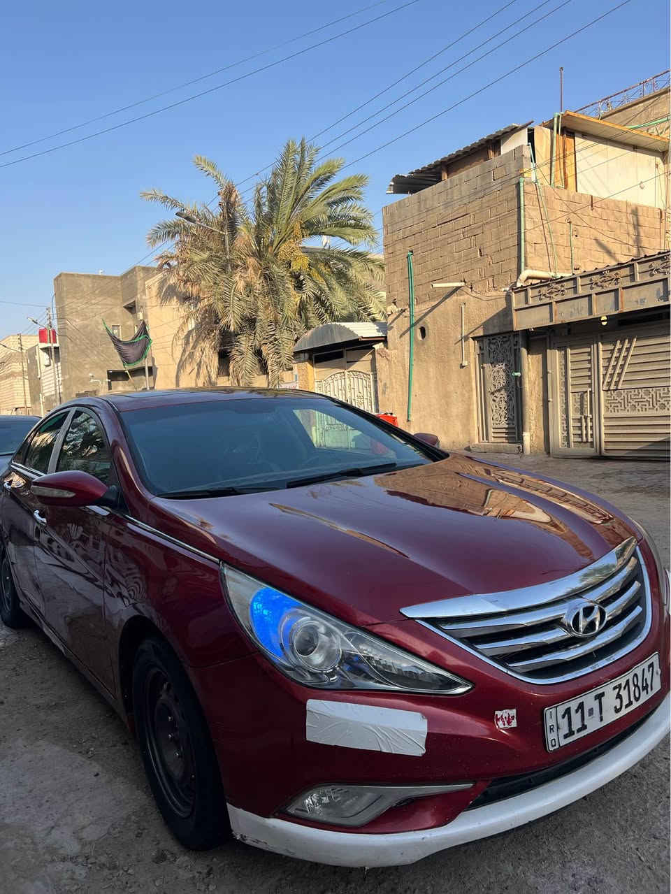 سوناتا مديل 2014
ورأد امريكي ضربتها خلفيه 
فول مواصفات شاشه بصمه تنته حساسات والمواصفات المعروفه 
السياره مرشوشه جلاتين بامريكا والبدي الحالي بي ملاحظات وبي جراد مكانات معينه 
المكينة مفتوحه قبل شهرين اشتغلتها من الالف لياء 
كير تبريد كله تمام +تبريد قطعتين 
السياره نقصها حداديه أماميهه تعبانه 
السياره بأسمي 

السعر 89وبيها مجال بسيط 
الرقم *********** واتساب فقط متواجد 

اتصال *********** البصرة, العراق
