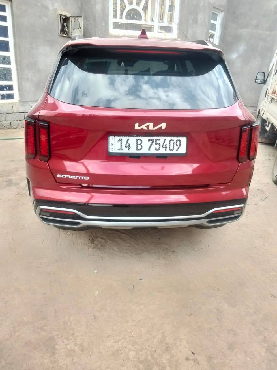 سورنتو ٢٣ وارد أمريكي مكينه ٢٤٠٠ سياره حلوه رقم بصره المكان القرنه بني منصور
رقم صاحب السيارة 
***********
اخوان انه مكلف بنشر اتصل عل الرقم وتفاهم مع صاحب السيارة
