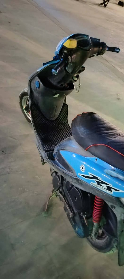 السلام عليكم دراجه ماكس عدله
ما مفتوحه كامله مكمله 
مزوده 
شيال رياضي 
صالنصه رياضي 
ويل عنكبوت اصلي 
يدات بريك رياضي 
مكينه ٤٩
السعر ٦٠٠ وبيها مجال 
للاستفسار خاص او اتصال ***********
