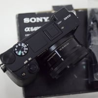 لكل عشاق التصوير وصناع المحتوى، كاميرا Sony a6400 غنية عن التعريف بأدا...