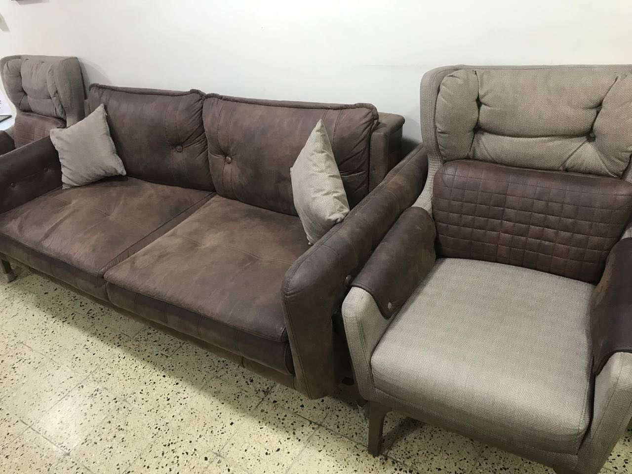 تخم ثقيل مابي ضرر للبيع سعر مناسب 
التفاصيل كلها على هاذا الرقم ***********
