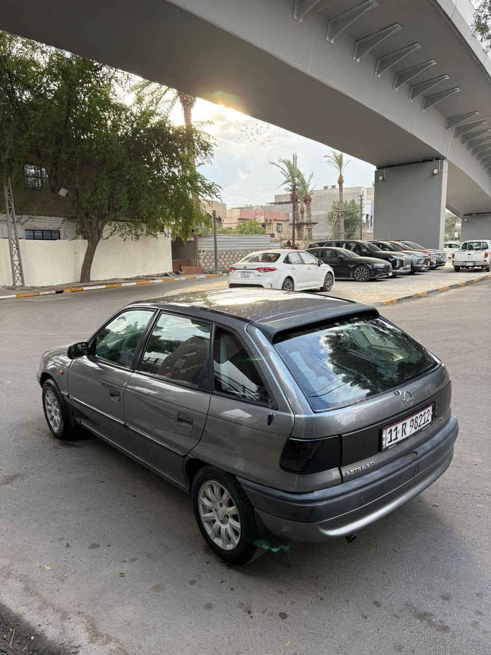 السلام عليكم ابول استره 🇩🇪هاج باك مكينه 2.0 موديل 1995 رقم بغداد الدولي بسمي السياره جاهزه وجديده صبغتها عله ايدي بلادي جان بيها جراد وعدي صور قبل الصبغ السياره كامله كهربائيات كلها شغاله بلادية نقصها فقط البوري مالت التبريد طاك فقط رايدها ب 46 ورقة وبيها مجال مكاني بغداد حي الخضراء للاستفسار *********** غير متواجد عل فيس فقط واتس او اتصال بغداد, العراق
