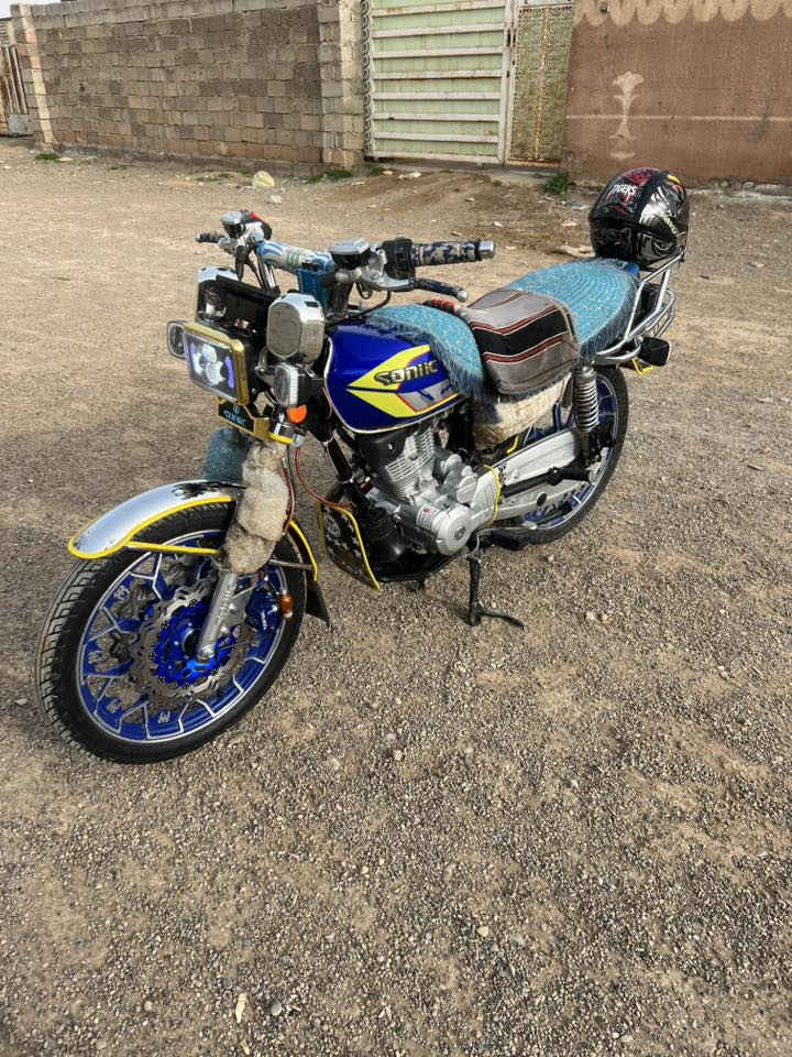 سلام عليكم دراجة للبيع 2025سونلك سعر 900وبي مجال مكان منصورية الجبل *********** خاص مغلق@إشارة
