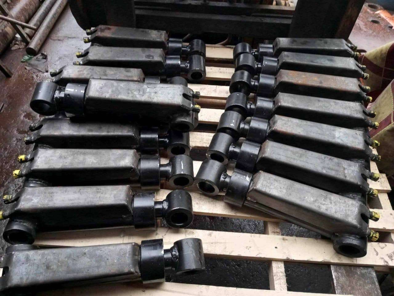 رمضان كريم 
كمشات السليمانيه
صناعه كافه انواع واحجام الكمشات الثابتة والمتحركة والكهربائيه
ضمان سنه بليت درع مقاوم للاحتكاك
للتواصل واتس اب وعادي
***********
***********
