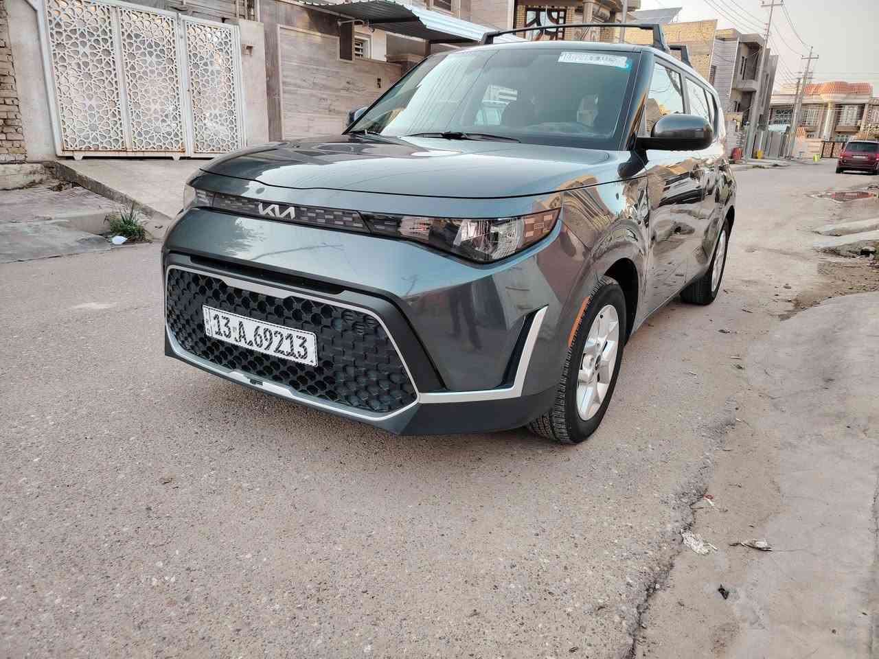 كيا صول ٢٠٢٣ نص فول
مرقم ميسان حرة بسمي المواصفات رادار امامي  خلفي  و جانبي حساسات تحكمات ستيرن
تبريد تدفئة بلاد الحادث جاملغ امامي فقط بارد السيارة جديدة كلش بدون قطرة صبغ الايرباكات سليمة السيارة ماشية 86 الف كيلو السيارة احلى من الصور
مكاني ميسان العمارة
السعر 165 قابل للتفاوض
الاتصال ***********
