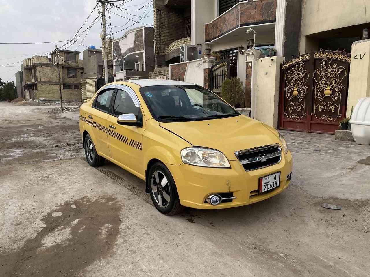 السلام عليكم
سياره افيو ٢٠٠٩
مسويلهه ادامه جديده وجاهزه كبل للشارع
بيهه طخات ومعمره 
مكاني بغداد قرب علوه الرشيد 
للتواصل ***********
السعر ٤٥
