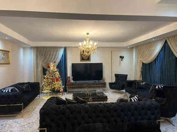 للبیع 25ورقە کامل سئت 
***********واتساب
