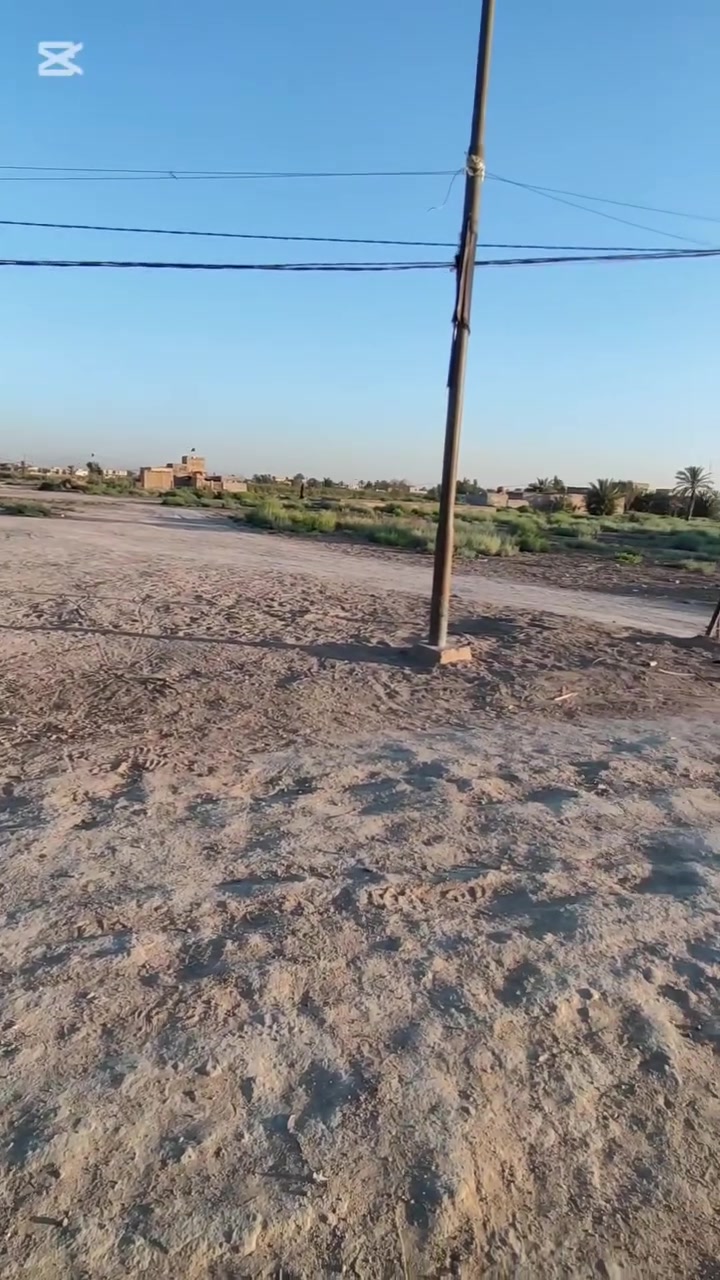 قطع أراضي للبيع بمختلف المساحات {{ 1000 - 1000 - 600 - 600 }} شارع الرئيسي عرضه ( 7 متر) وشارع لفرعي بين الأراضي عرضه (6 )أمتار قطع حلوه ومميزه واجهيه 1000 على شارع رئيسي (8 )متر وعلى شارع الفرعي ( 6 متر )  صاير ركن على شارعين // الاستفسار أكثر مراجعه مكتب المصداقية او الاتصال ***********
