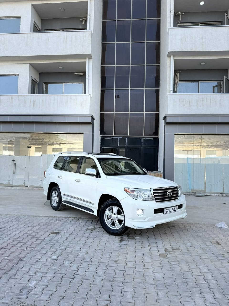 الهم صلي على محمد وال محمد
يالله لاندكروز 2013  اصل فول موصافات 1/1 
رقم اربيل الجديد أنكليزي الدولي باسمي 
هزة وسنويه مجددة لغايه 2030 🔴
شرط تحويل ووكاله 
كفاله عامه من صبغ بيه جاملغ و بنيت تبديل بلادي 
مواصفات GXR.i يعني فول  اصل س
فتحة سلايت رؤف 
محرك 6سلندر وضع شركة 
بصمه + بصمه ابواب 
7راكب                     
ثلاث قطع تبريد
تحكمات ستيرن 
فور ويل  
دشبول ليزري 
عتب ليزري 
ثلاجة 🧊
شاشة بلاد 
كامرة خلفيه
دفلوك ونضام زحف 
لايت زنون اصل 
لد آمامي خلفي 
اشاير بلمري 
اشاير بلجاملغ
حساس امامي خلفي 
ارضيات جلد مال شركه تويوتا الأصليات

مكينة كفاله عامه لاتبخير لاتنقيص ولاصوت 
كير وضع الشركه مكفول كفاله عامه 
تخم تايرات اربعه جديدة دنلوب ياباني اصلي 
الحدادية الاماميه والخلفيه كلها جديدة وجاهزة
تبريد ثلج منضومه تبريد كامله 

السيارة مكفوله كفاله عامه من ضربه  
وحالوب وصبغ كلشي مكفوله 
 كلشي موضح بلنشر 

السعر (328 ) وبيها مجال بس للشراي 

مكاني كركوك // للاتصال // ***********
