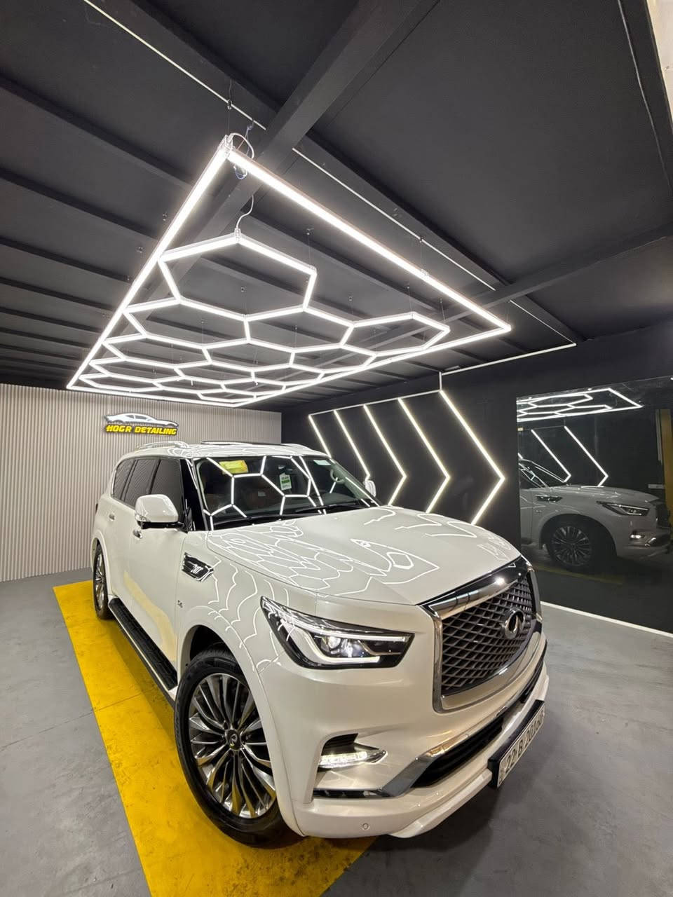 سعر مناسب 338 ورقة 💣💣🔥🔥
انفنتي 2019 خليجية وكالة اربيل كفالة عامه…. 

ماشية 48 الف حقيقي 

رقم و سنوي هزه فحص جديد بسمي 
محرك 8 سلندر ممفتوح برغي 

سيارة كتاب مضلل مرور وياها… ‼️

مواصفات vip 1/1 

فتحه. شغال. رادار. كشنات جلد و كهرباء و خزن و تدفئة و تبريد. ثلاجة. مرايه كهربائي. شاشات خلفية. صندوق شفط. 
5 كاميرات. ستيرن كهربائي. حساس… 

محرك كير مكفول 
سيارة على وضع شركة 🧿🧿

مكان سيارة سليمانيه// *********** واتس آب ☎️☎️
