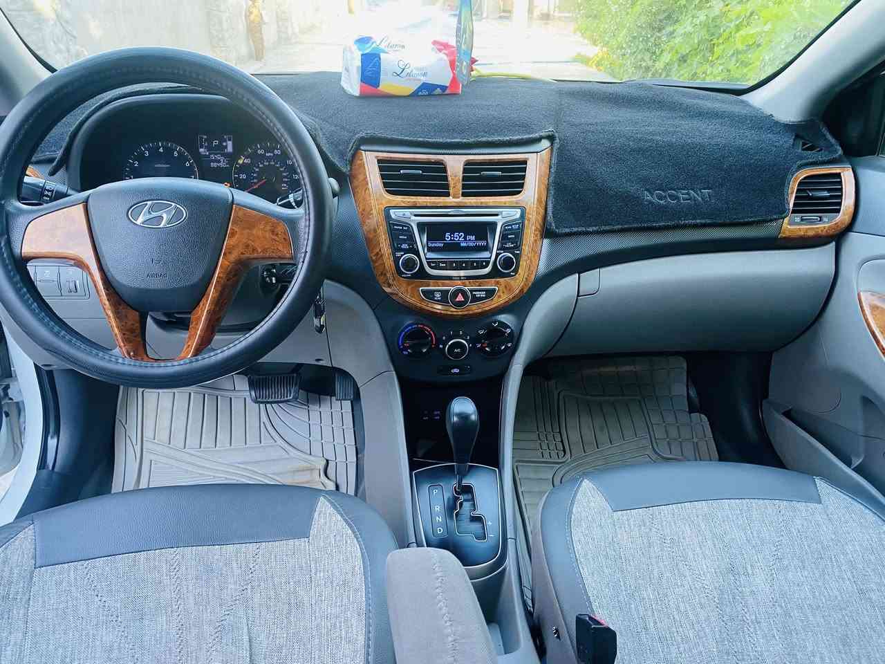 🌹السلام عليكم 🌹بيع سريع. بسعر مناسب 

اكسنت 2017 وارد أمريكي 
رقم بغداد دولي تحويل مباشر. سنويه وهزه جديده. كير محرك صدر تبريد داخل صاج بلادي سياره كفاله عامه فول مواصفات 
محرك 1600 جي دي اي 
ضرر امريكه قبق. جنطه فقط . 
و بيهة 4 قطع رش. فقط 
كفاله. عامه من ضرر ومعجون ودواخل سياره جديده. وجاهزه
الف دينار مذب عليهة 🌹
بلعافيه ع ياخذهة. 
السعر / 85 وبيهة مجال 
ديالى. /. ***********
