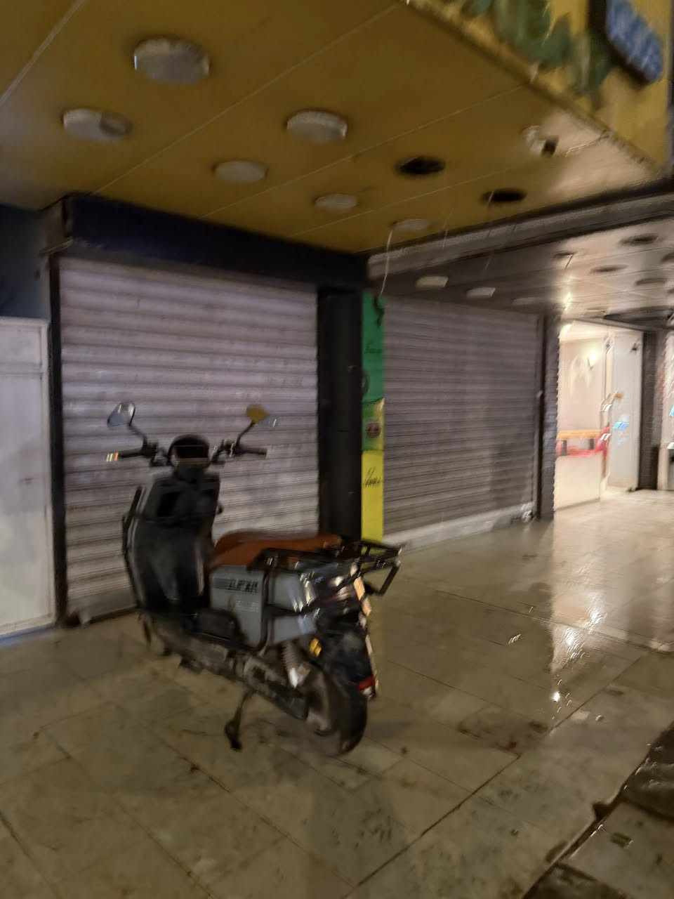 سلام عليكم دراجة شحن ٦ بطاريات
سلام عليكم دراجة شحن ٦ بطاريات 

حالتها ممتازة من بطاريات من كفرات والى اخره 
مشتريها ٩٥٠ قبل كم شهر الدراجة بحالة الوكالة نضيفة جدا 
عارضها ب ٧٥٠ 
مكاني بالطوبجي


**إذا كنت صاحب هذا الإعلان وتريد حذفه لأي سبب، رجاءا أرسل رسالة إلى الدعم الفني**