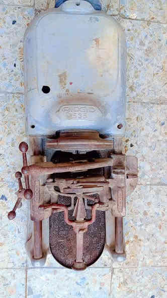 سلام عليكم
عندي تورنه ريجد امريكي بيها عين وحده 

4/3 حدها للـ انجين 

سعرها، 750 وبيها مجال

المكان مدينه الصدر قرب الاورزدي قطاع 23،

الاستفسار،*********** 

مستعجل على البيع
