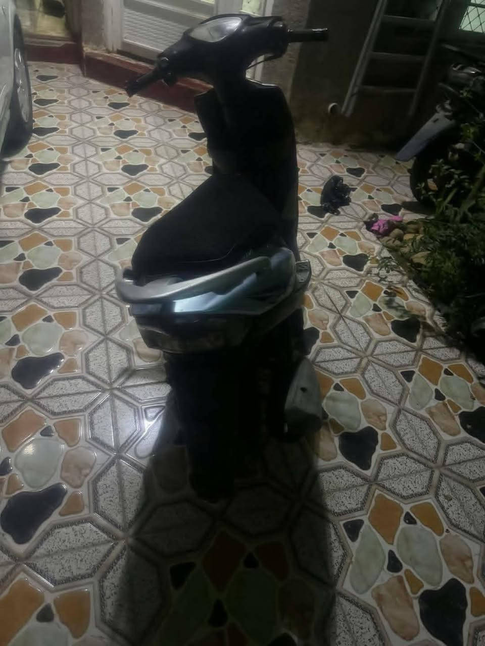 سلام عليكم دراجه ماكس عدله بلاديه ممفتوحه يحتاج فقط راجز سلف تشتغل هندر واحد سعر ٤٥٠ بيه مجال للتواصل خاص او رقم
رقم ***********
