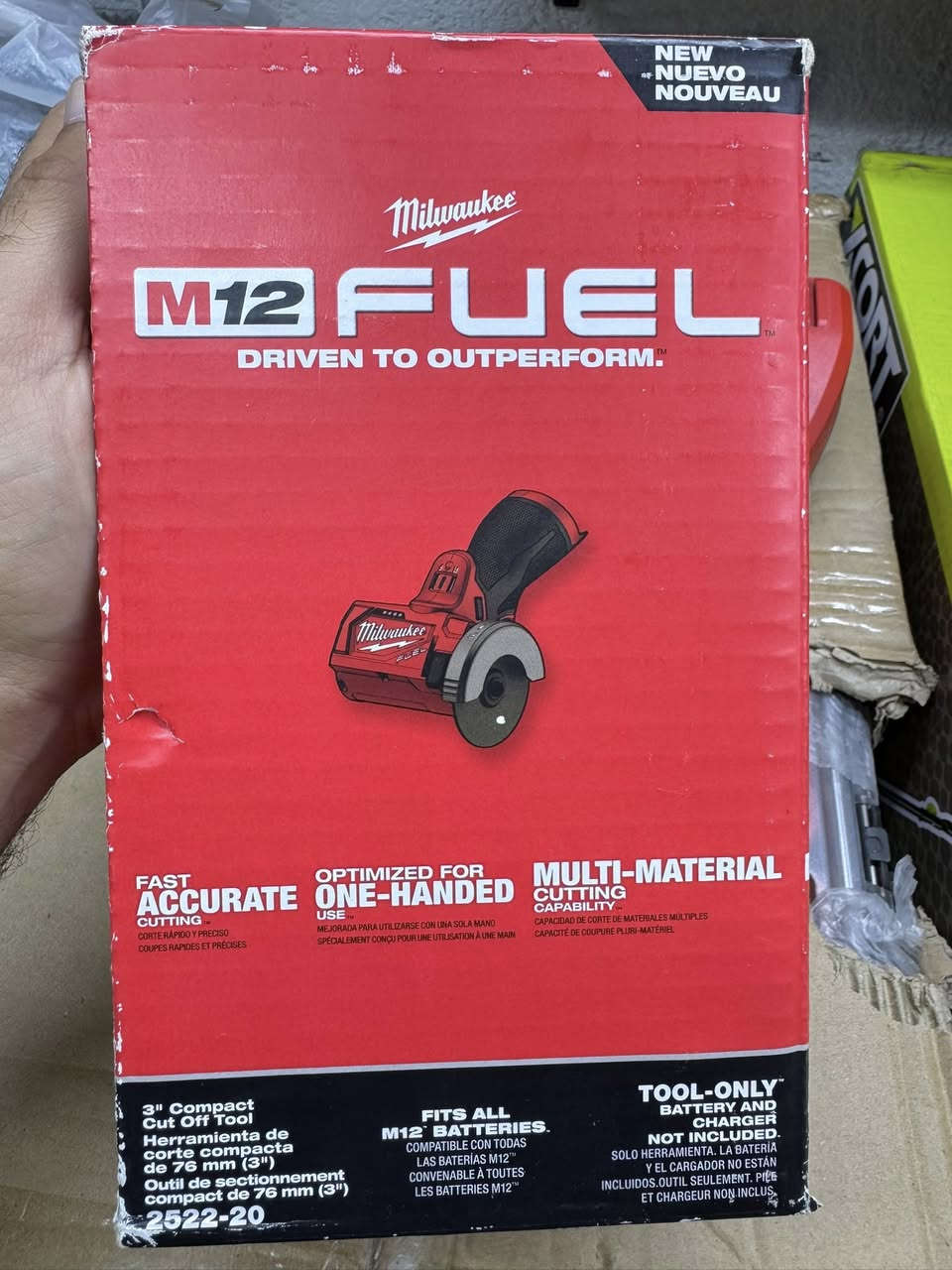 سلام عليكم اخوان 
من رخصة الأدمن 
كت ملواكي m12 جديد +كوسره m12 متوفر
توصيل متوفر 
📞*********** واتساب
