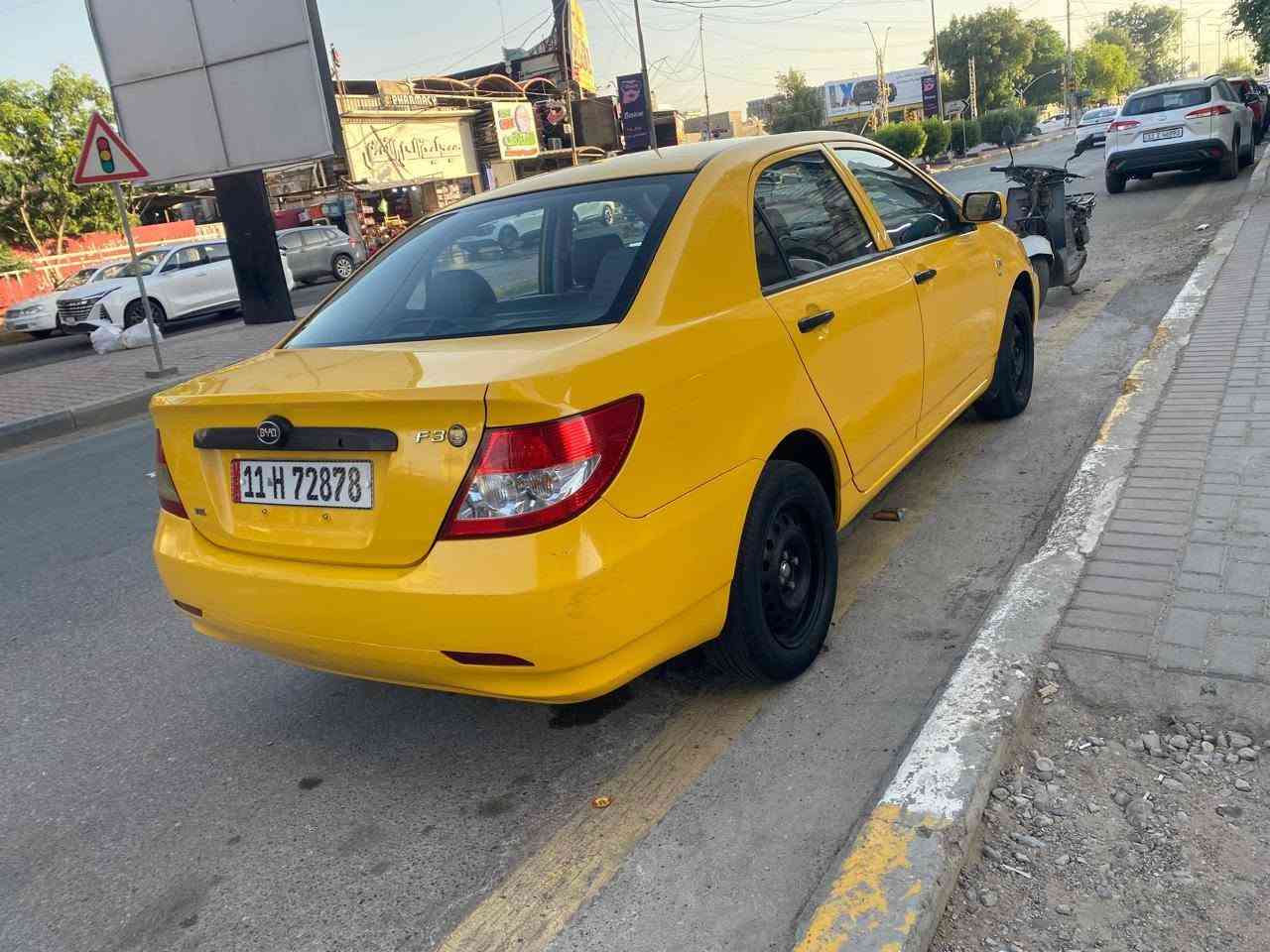 السلام عليكم BYD ٢٠١٩ ماشية ١١٤ داخل جلد احمر واسود بسمي السغر المطلوب ٦٦ تبريد شغال للاستفسار ***********
