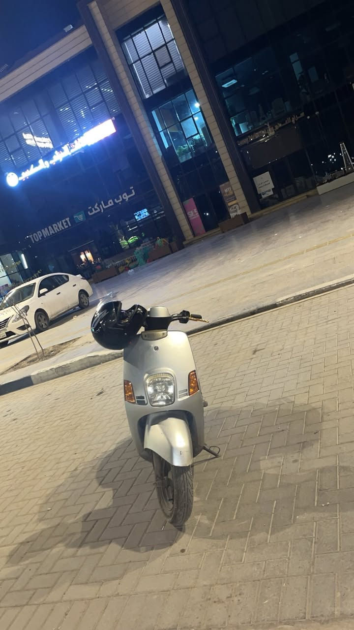 دراجه بوليس للبيع صارلها شهر نازله من الرمبه الدراجه كلها بلاديه وشلعه ومعدل خير من الله الاستفسار على هذه الرقم
***********
