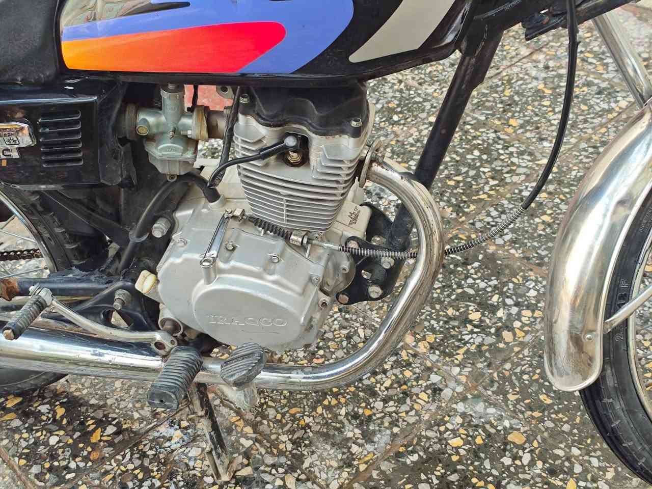 السلام عليكم اربعه كير للبيع مكفوله
السعر 250 وبيهه مجال  
***********
